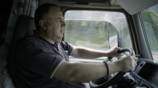 Viaje al corazón de la guerra secreta de los camioneros en Europa