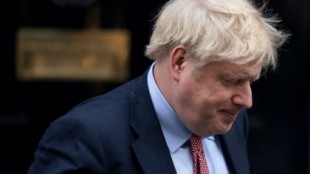 Los científicos de Reino Unido denuncian que Boris Johnson está censurando sus informes sobre el coronavirus