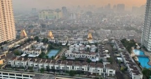 Suburbio en el cielo: cómo Yakarta construyó un barrio entero en la azotea de un centro comercial