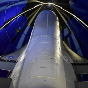 La Fuerza Espacial de los Estados Unidos prepara su primer lanzamiento del Boeing X–37B