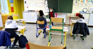 Cierran 70 colegios en Francia por casos de coronavirus una semanas después de reabrir [IT]