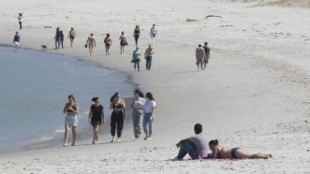 La Xunta quiere que el acceso a las playas de Galicia se regule por cita previa