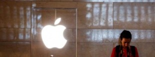 El trabajador que destapó el programa de escuchas de Apple revela su identidad ante la pasividad de las autoridades