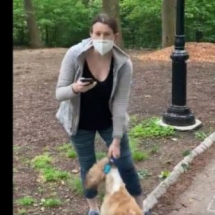 Una denuncia racista de una mujer blanca en Central Park se vuelve viral y desata la indignación