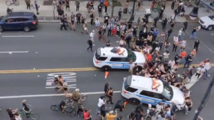 Dos coches de la Policía atropellan a varios manifestantes en Nueva York
