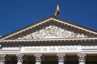 El Gobierno consigue el respaldo del Congreso a la creación de la 'tasa Google' en España: vía libre a su tramitación