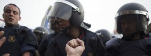 El subinspector de los Mossos condenado a 2 años y cuatro meses de cárcel por aporrear a indignados del 15M