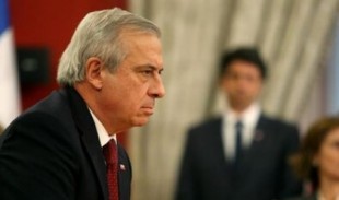 El presidente de Chile destituye al ministro de Salud por su gestión de la pandemia de la COVID-19