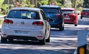 La Xunta utilizará los móviles de los conductores para comprobar su velocidad