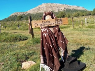 Ennio Morricone ya tiene su tumba en el cementerio de ‘El bueno, el feo y el malo’, provincia de Burgos