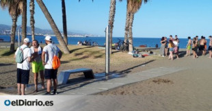 La Junta de Andalucía comunica a un auxiliar de playa que trabajó tres semanas que no puede pagarle