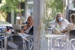 La mascarilla puede retirarse en bares solo para el momento del consumo y deberá llevarse el resto del tiempo