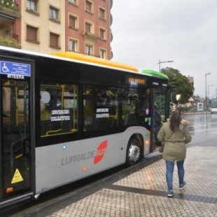 Varios viajeros sin mascarilla provocan altercados en un autobús entre Hondarribia y Donostia