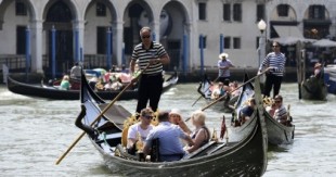 El sobrepeso de los turistas obliga a reducir el numero de pasajeros en gondola