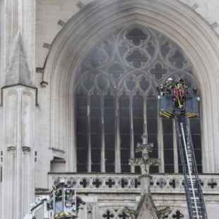 El detenido por el incendio en la catedral de Nantes confiesa su autoría