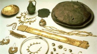 El tesoro tartésico de joyas de oro encontrado en Cáceres: su rescate tras venderse por 2.515 pesetas