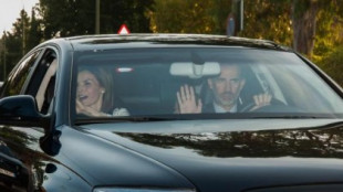 El nuevo coche de Felipe VI y Letizia ha costado 454.500 euros: el Gobierno defiende la compra