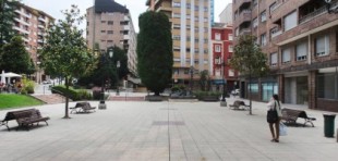 La Policía busca a dos chicas en Oviedo por atacar a un septuagenario que les instó a ponerse la mascarilla