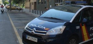 La policía detiene al ladrón que propinó un codazo en la cara a una anciana en Valencia
