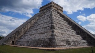 El eco de Chichén Itzá imita el sonido de un pájaro sagrado (sonido,en)