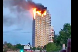 Incendio Madrid: Un gran incendio devora los pisos superiores de un edificio de Madrid