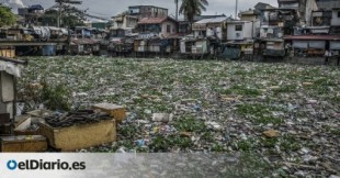 El mundo se ahoga en plásticos, la humanidad devasta el Amazonas y las fotos del 'Visa pour l’Image' dan testimonio de…