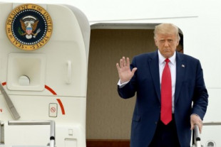 Trump acusa a altos cargos del Pentágono de librar guerras para que empresas de defensa "estén felices"