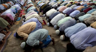 Eslovaquia prohibe las mezquitas en todo el país, prohibiendo en la práctica el Islam en el país [EN]