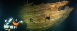 Barco del siglo XVII,  bien conservado, encontrado en el mar Báltico (ENG)