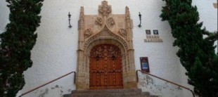 Localizada en un palacio de Sitges la portada gótica de la desaparecida iglesia de San Adrián