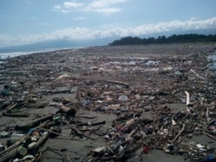 Conflicto de la basura entre Honduras y Guatemala: el "río de desechos" que enfrenta a ambos países
