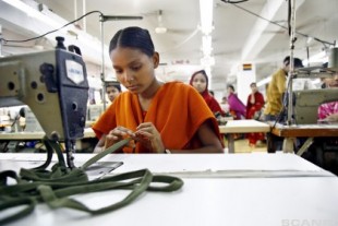 Bangladesh en la ruina: las marcas de ropa dejaron de pagar pedidos milmillonarios que ya habían hecho