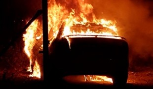 El incendio de un coche accidentado revela un gran fraude económico en varias obras de asfaltado en La Palma