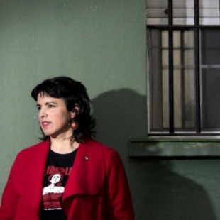 El Parlamento andaluz echa a Teresa Rodríguez del grupo de Adelante con los votos de PSOE, PP y Vox