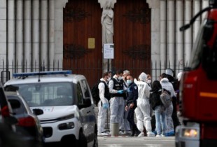 Francia activa la alerta máxima terrorista tras otro atentado con al menos tres muertos en Niza