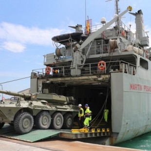 Defensa reabre la compra de un buque de transporte logístico para el Ejército