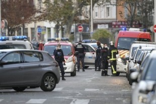 Un sacerdote ortodoxo, herido por disparos en una iglesia de la ciudad francesa de Lyon