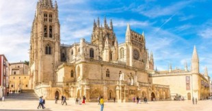 Todo sobre la catedral de Burgos, un monumento que celebra sus 800 años