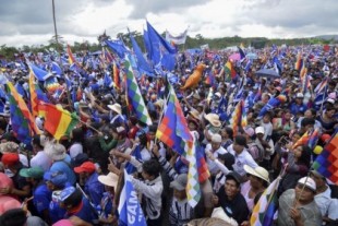 Evo Morales cierra su triunfal gira de regreso a Bolivia con un espectacular baño de masas: reúne a un millón