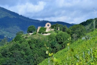El Ojo de la Bruja, las espectaculares ruinas de un castillo medieval en Alsacia