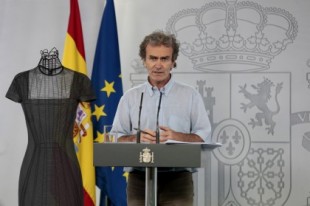 Fernando Simón ya ha elegido el vestido con el que informará de los contagios el 31 de diciembre