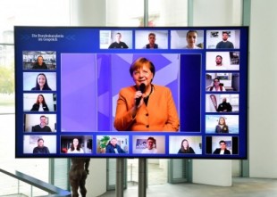 Angela Merkel mantiene diálogos telemáticos por Zoom con ciudadanos para escuchar los efectos de la pandemia