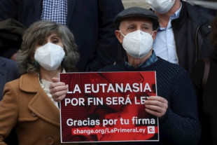 Eutanasia: Ángel Hernández será juzgado en 2021 por el suicidio asistido de su mujer