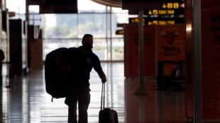 España suspende los vuelos con Reino Unido por la crisis de la nueva cepa