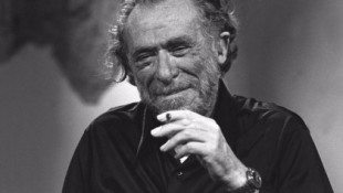 10 canciones inspiradas por Charles Bukowski: El gran poeta de lo mundano