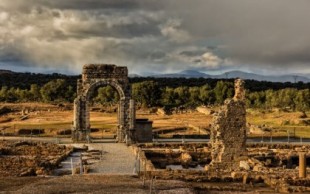 El Arco de Cáparra, un legado romano único en España