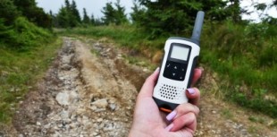 Canal 7-7 PMR: Cómo un 'walkie talkie' de juguete podría salvarnos la vida