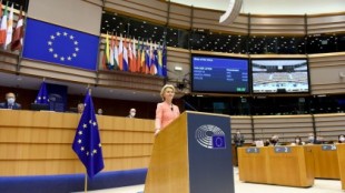 La Unión Europea advierte por escrito de que sin reformas no liberará los fondos
