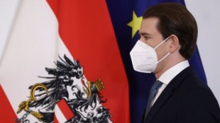 Austria hace obligatorio el uso de mascarillas FFP2 en supermercados y en el transporte público
