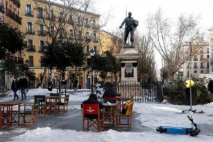 Madrid adelanta el toque de queda y limita a un máximo de 4 personas las reuniones